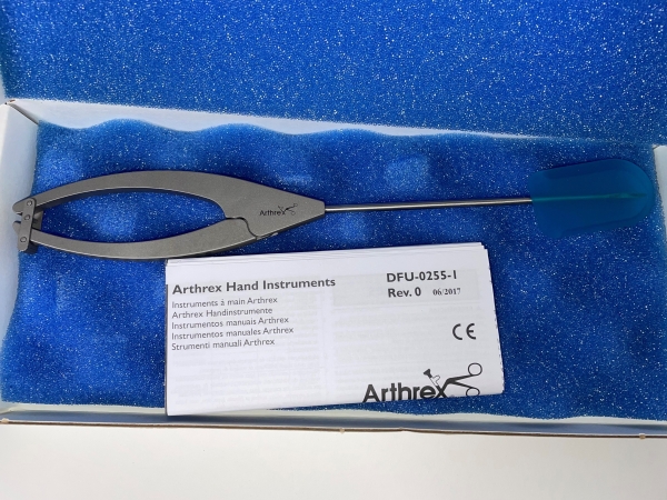 Arthrex Model AR-11880E BirdBeak Straight Tool